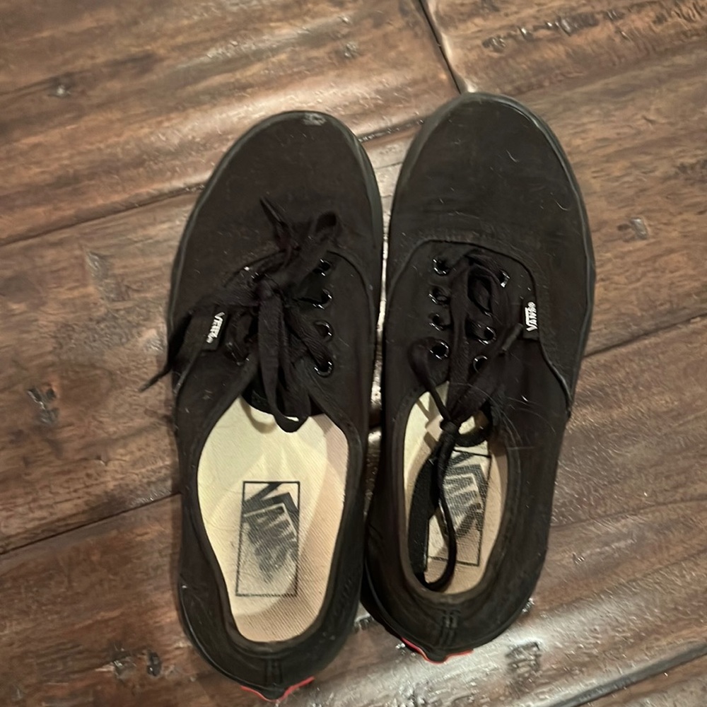 Black vans shoes